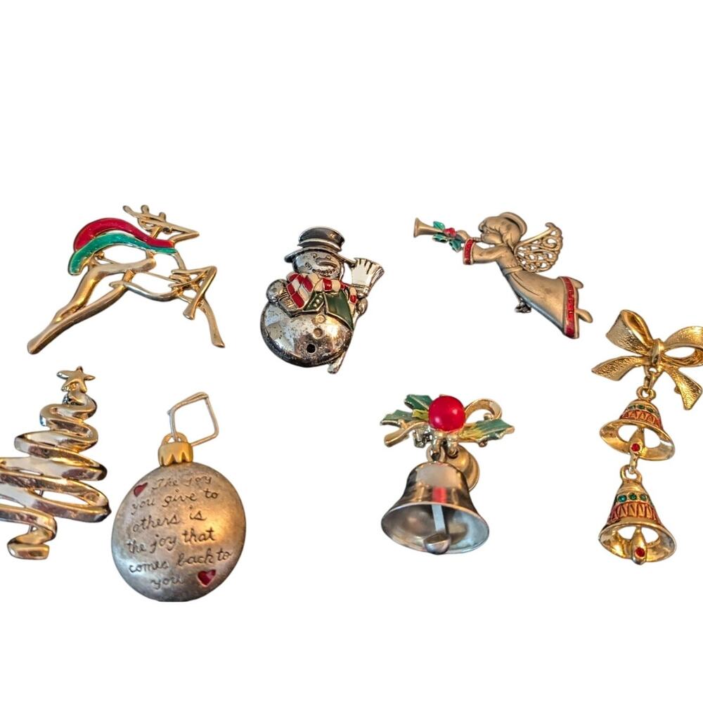 Lot of Seven Vintage Christmas Pins